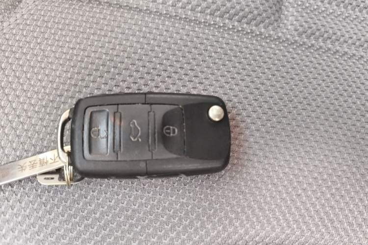Used Volkswagen Sagitar 2014 Revised Version 1.6L Automatic Comfort Edition Vehicle Key