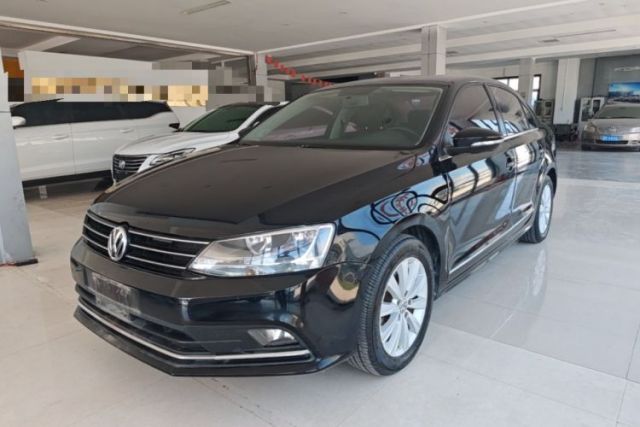 Used Volkswagen Sagitar 2015 1.6L Manual Comfort Model