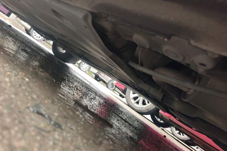 Used Volkswagen Sagitar 2015 1.6L Automatic Comfort Model Chassis Rear Left