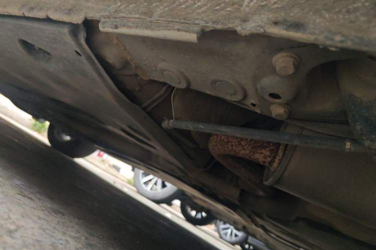 Used Volkswagen Sagitar 2015 1.6L Manual Comfort Model Chassis Rear Left