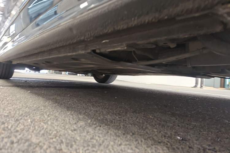 Used Volkswagen Sagitar 2015 1.6L Manual Comfort Model Chassis Rear Left
