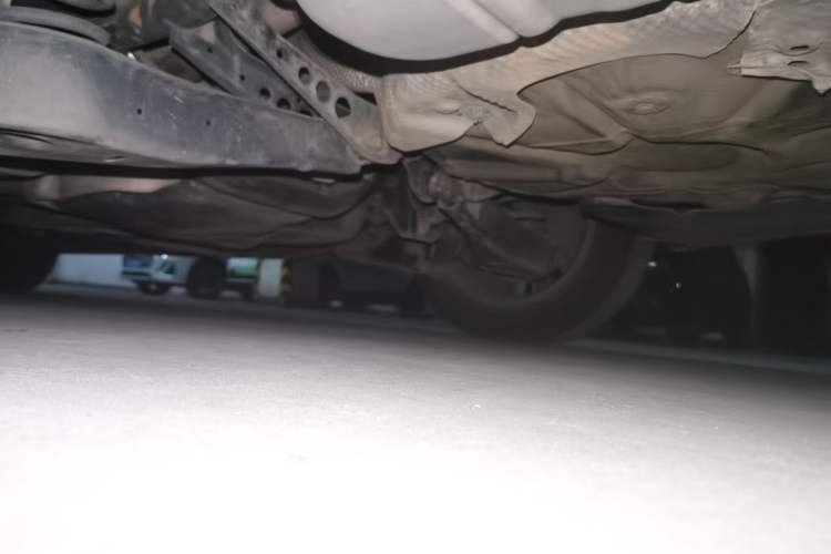 Used Volkswagen Sagitar 2015 1.6L Automatic Comfort Model Chassis Rear Left