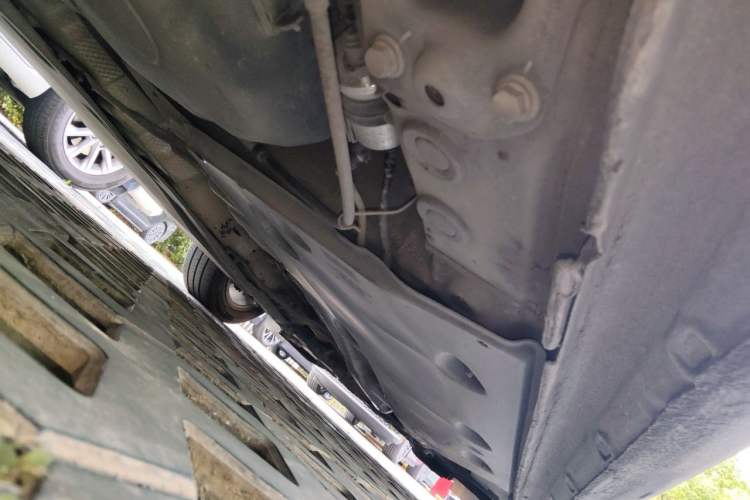 Used Volkswagen Sagitar 2015 1.6L Automatic Comfort Model Chassis Rear Right