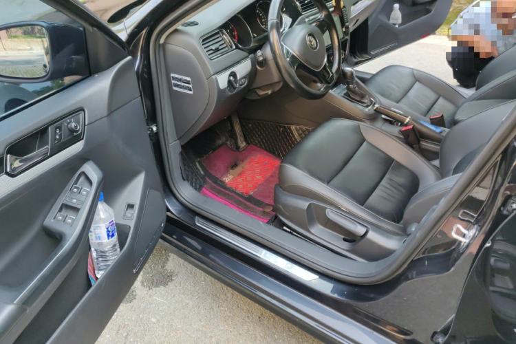 Used Volkswagen Sagitar 2015 1.6L Automatic Comfort Model Driver Seat
