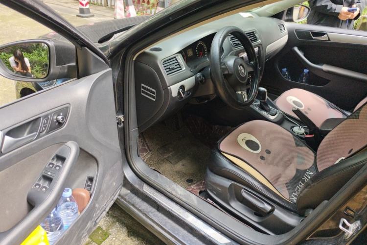Used Volkswagen Sagitar 2015 1.6L Automatic Comfort Model Driver Seat