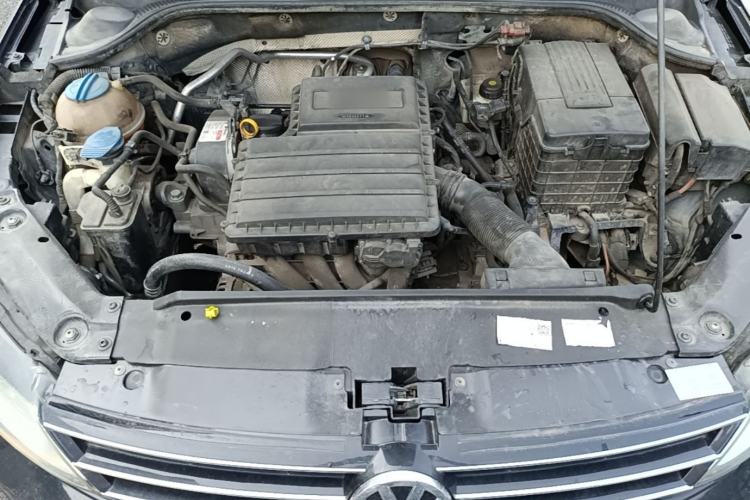 Used Volkswagen Sagitar 2015 1.6L Automatic Comfort Model Engine Bay