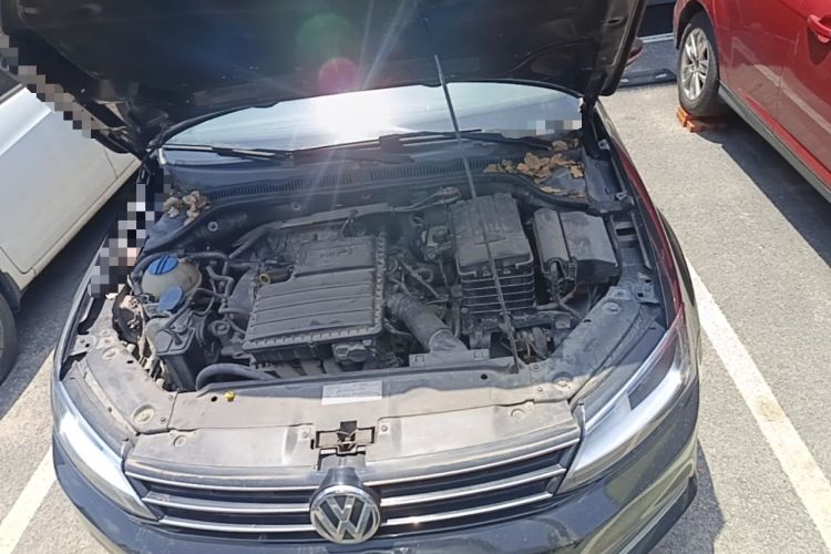 Used Volkswagen Sagitar 2015 1.6L Automatic Comfort Model Engine Bay