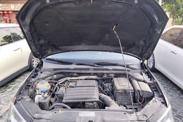 Used Volkswagen Sagitar 2015 1.6L Automatic Comfort Model Engine Bay