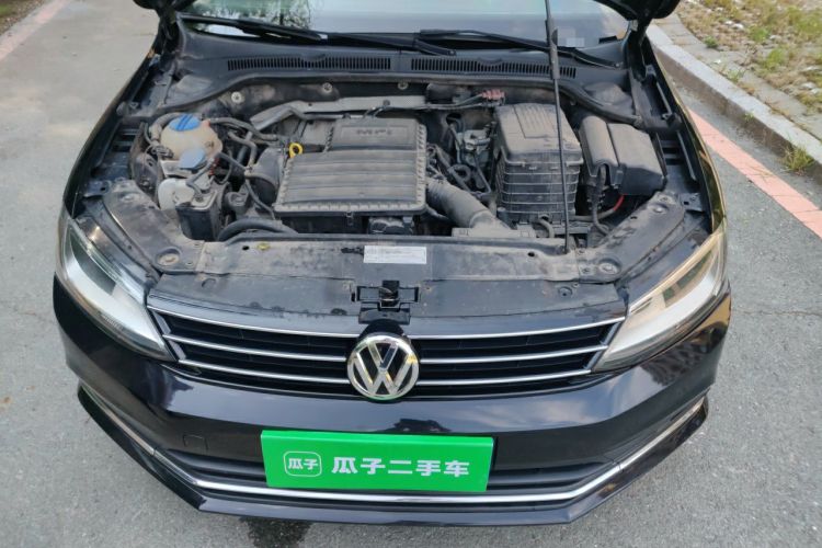 Used Volkswagen Sagitar 2015 1.6L Automatic Comfort Model Engine Bay