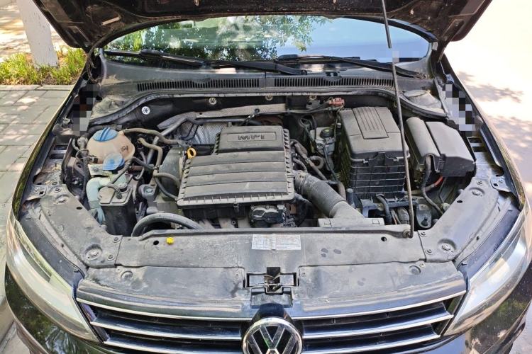 Used Volkswagen Sagitar 2015 1.6L Automatic Comfort Model Engine Bay