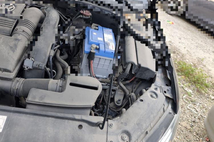 Used Volkswagen Sagitar 2015 230TSI Automatic Comfort Version Engine Bay Left
