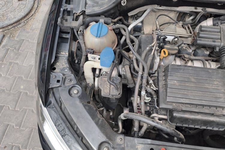 Used Volkswagen Sagitar 2015 230TSI Automatic Comfort Version Engine Bay Right