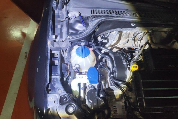 Used Volkswagen Sagitar 2015 1.6L Automatic Comfort Model Engine Bay Right