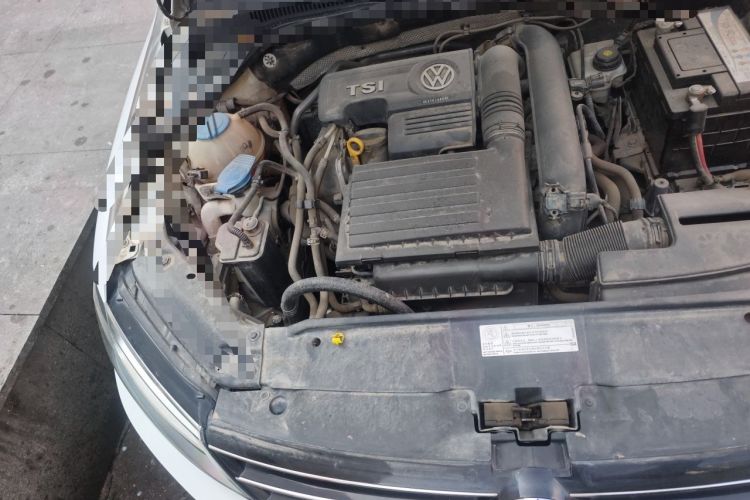 Used Volkswagen Sagitar 2015 230TSI Automatic Comfort Version Engine Bay Right