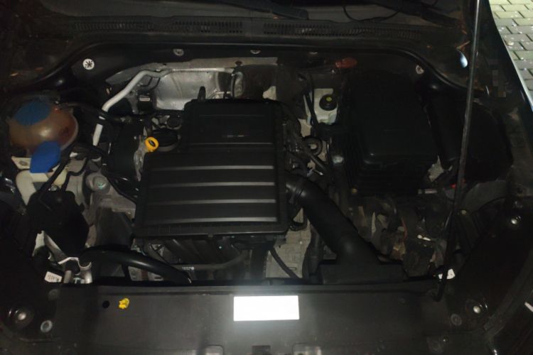 Used Volkswagen Sagitar 2015 1.6L Automatic Comfort Model Engine Bay