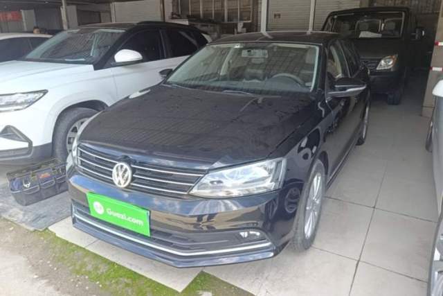 Used Volkswagen Sagitar 2015 1.6L Manual Comfort Model