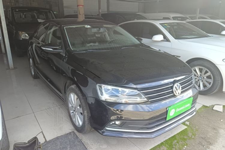 Used Volkswagen Sagitar 2015 1.6L Manual Comfort Model Exterior 1
