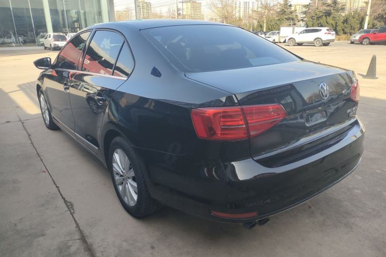 Used Volkswagen Sagitar 2015 230TSI Automatic Comfort Version Exterior 2