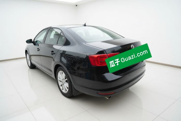 Used Volkswagen Sagitar 2015 1.6L Manual Fashion Edition Exterior 3