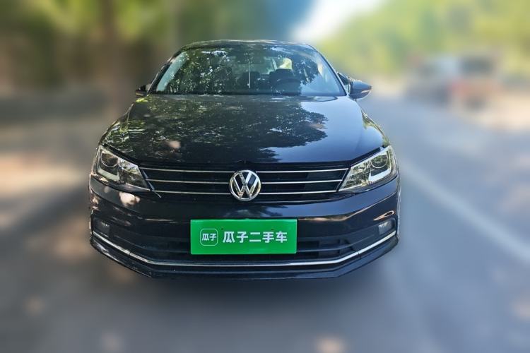 Used Volkswagen Sagitar 2015 230TSI Automatic Comfort Version Front