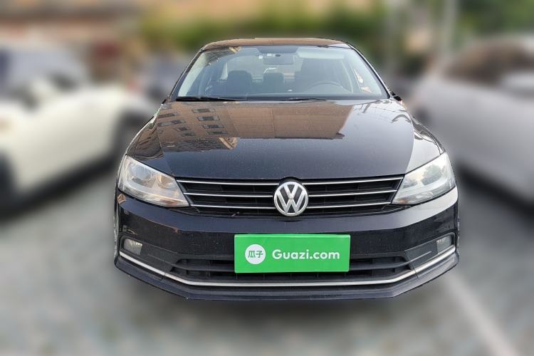 Used Volkswagen Sagitar 2015 1.6L Automatic Comfort Model Front