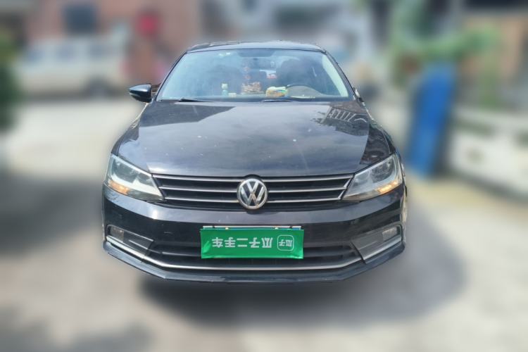 Used Volkswagen Sagitar 2015 230TSI Automatic Comfort Version Front