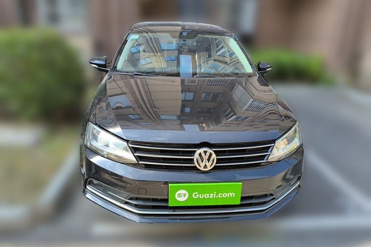 Used Volkswagen Sagitar 2015 1.6L Automatic Comfort Model Front