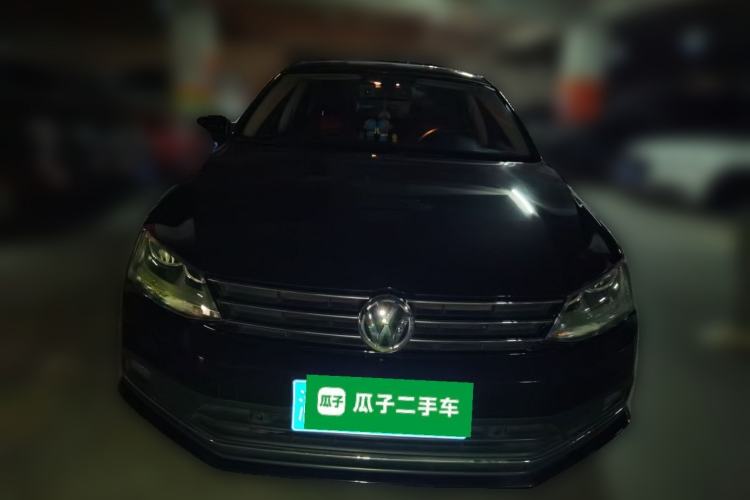 Used Volkswagen Sagitar 2015 230TSI Automatic Luxury Model Front