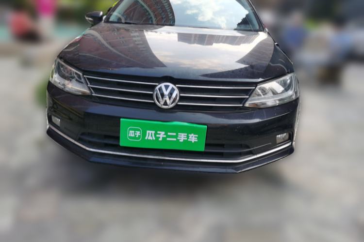 Used Volkswagen Sagitar 2015 230TSI Automatic Comfort Version Front