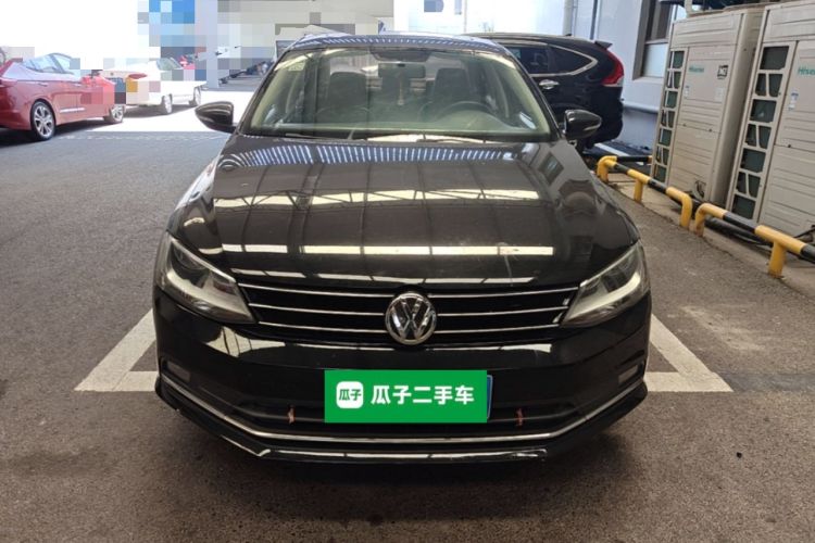 Used Volkswagen Sagitar 2015 1.6L Manual Comfort Model Front