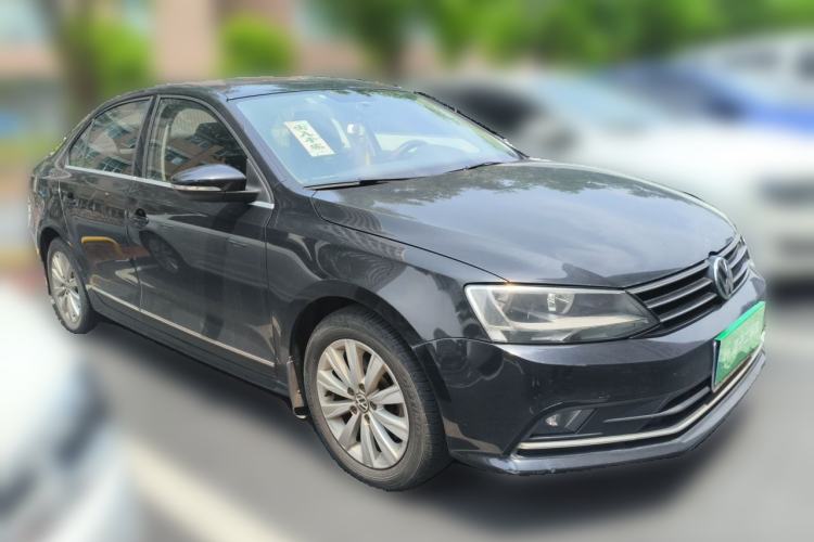 Used Volkswagen Sagitar 2015 1.6L Automatic Comfort Model Front Right 45 Deg