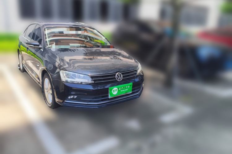 Used Volkswagen Sagitar 2015 1.6L Automatic Comfort Model Front Right 45 Deg