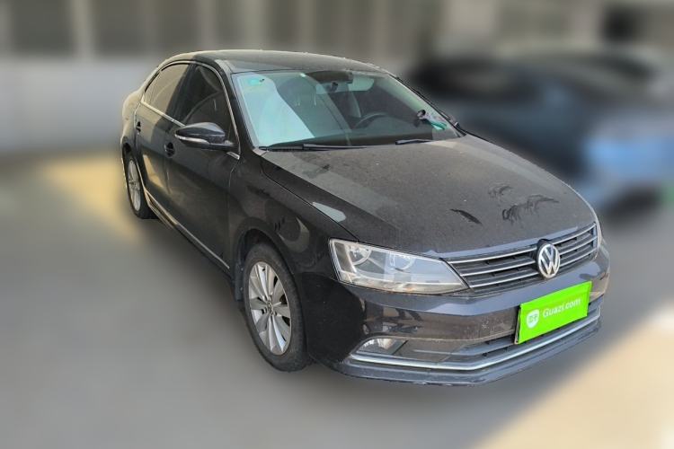 Used Volkswagen Sagitar 2015 1.6L Manual Comfort Model Front Right 45 Deg