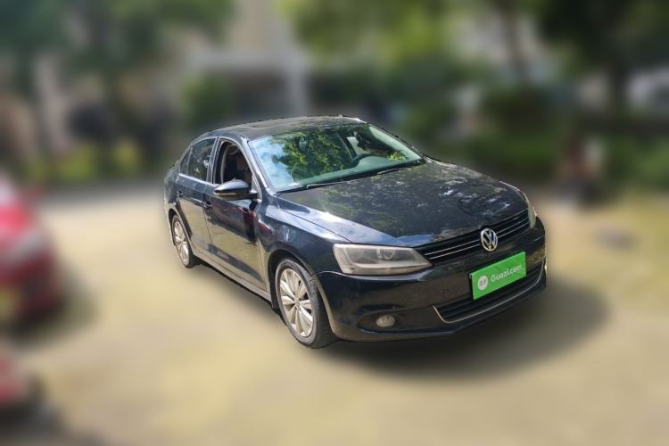 Used Volkswagen Sagitar 2015 1.6L Automatic Comfort Model Front Right 45 Deg