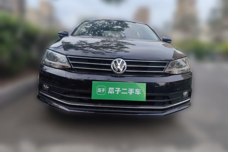 Used Volkswagen Sagitar 2015 1.6L Automatic Comfort Model Front