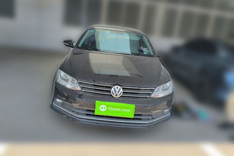 Used Volkswagen Sagitar 2015 1.6L Manual Comfort Model Front