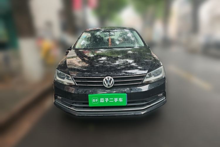Used Volkswagen Sagitar 2015 1.6L Automatic Comfort Model Front