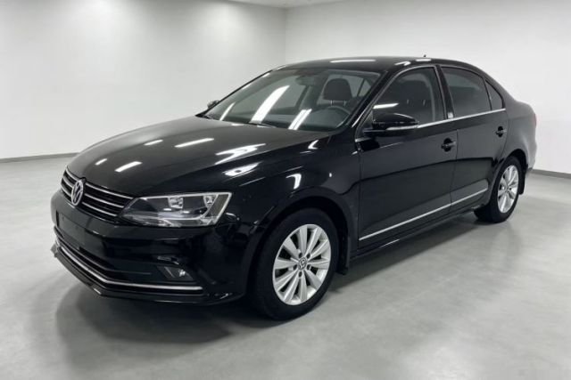 Used Volkswagen Sagitar 2015 1.6L Manual Comfort Model