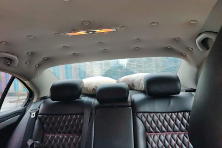 Used Volkswagen Sagitar 2015 1.6L Manual Fashion Edition Headliner