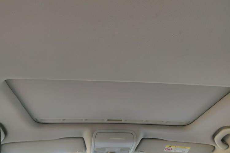 Used Volkswagen Sagitar 2015 1.6L Automatic Comfort Model Headliner