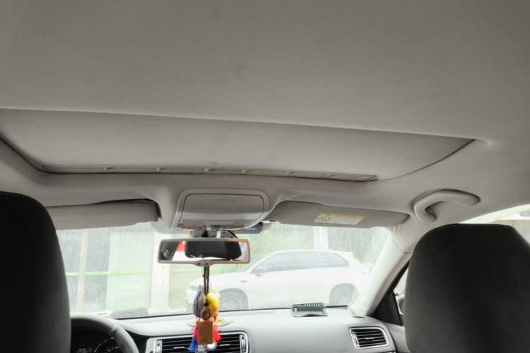 Used Volkswagen Sagitar 2015 230TSI Automatic Luxury Model Headliner