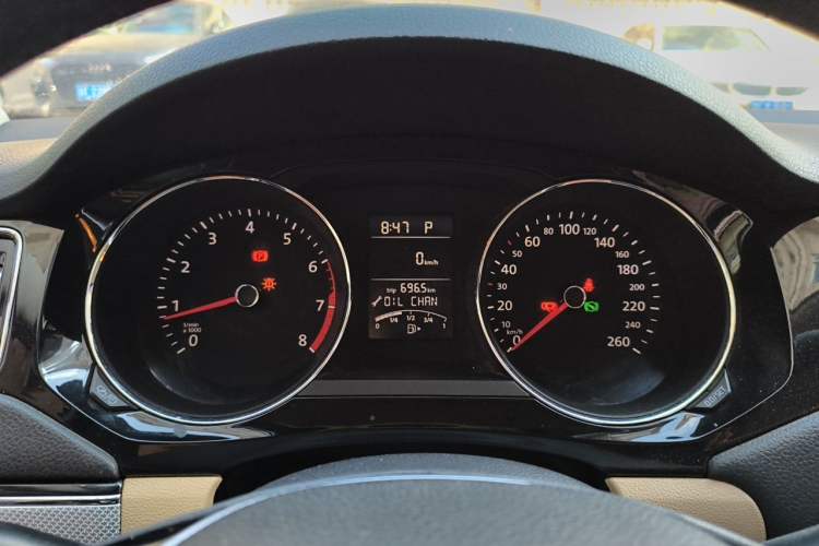 Used Volkswagen Sagitar 2015 1.6L Automatic Comfort Model Instrument Cluster