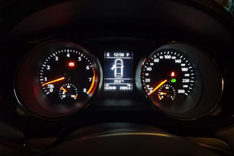 Used Volkswagen Sagitar 2015 230TSI Automatic Luxury Model Instrument Cluster