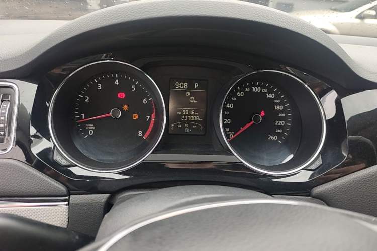 Used Volkswagen Sagitar 2015 1.6L Automatic Comfort Model Instrument Cluster