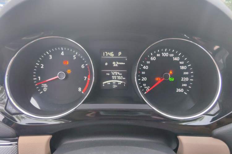 Used Volkswagen Sagitar 2015 1.6L Automatic Comfort Model Instrument Cluster