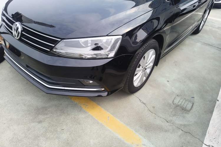 Used Volkswagen Sagitar 2015 1.6L Automatic Comfort Model Left Front Headlight