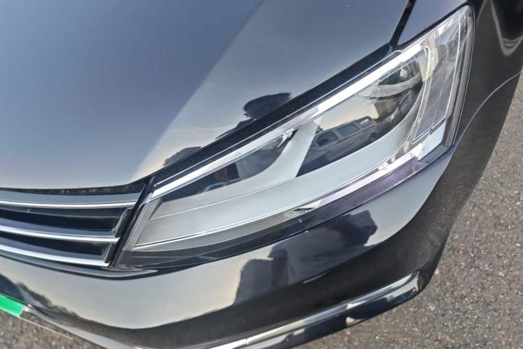 Used Volkswagen Sagitar 2015 1.6L Automatic Comfort Model Left Front Headlight