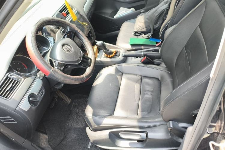 Used Volkswagen Sagitar 2015 1.6L Automatic Comfort Model Left Front Seat