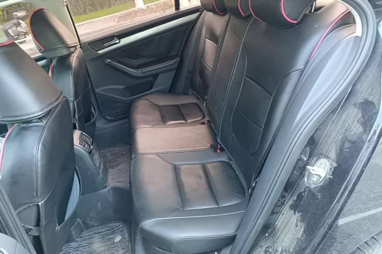 Used Volkswagen Sagitar 2015 1.6L Automatic Comfort Model Left Rear Seat