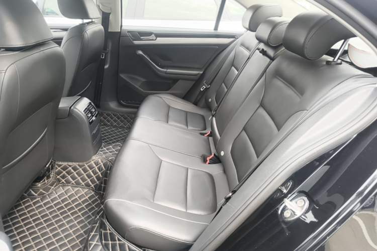 Used Volkswagen Sagitar 2015 1.6L Automatic Comfort Model Left Rear Seat